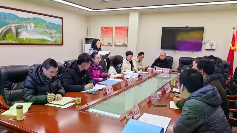 2.26水利设计部设计人员在县水利和湖泊局进行杨树坑种苗温室培育基地设计方案汇报